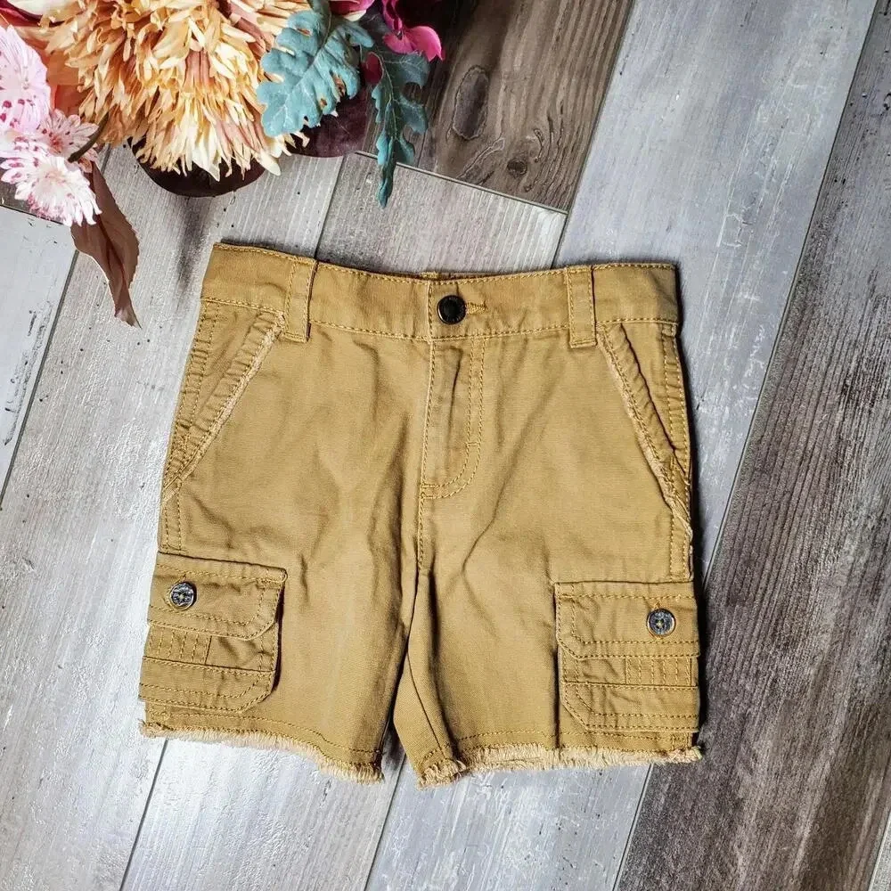 Genuine Kids from OshKosh Tan Raw Hem Cargo Toddler Boy Shorts Size 18m NWOT